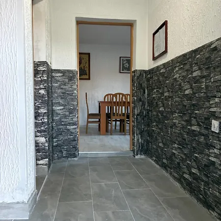 Vakantiehuis Dijanin *