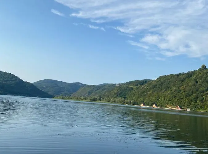 Сasa de vacaciones Dijanin